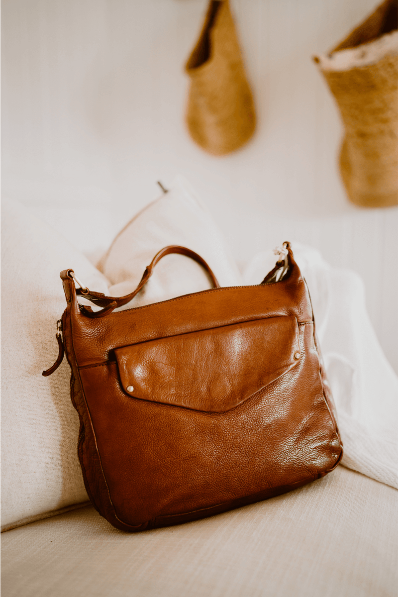 Rugged Hide Bondi Handbag