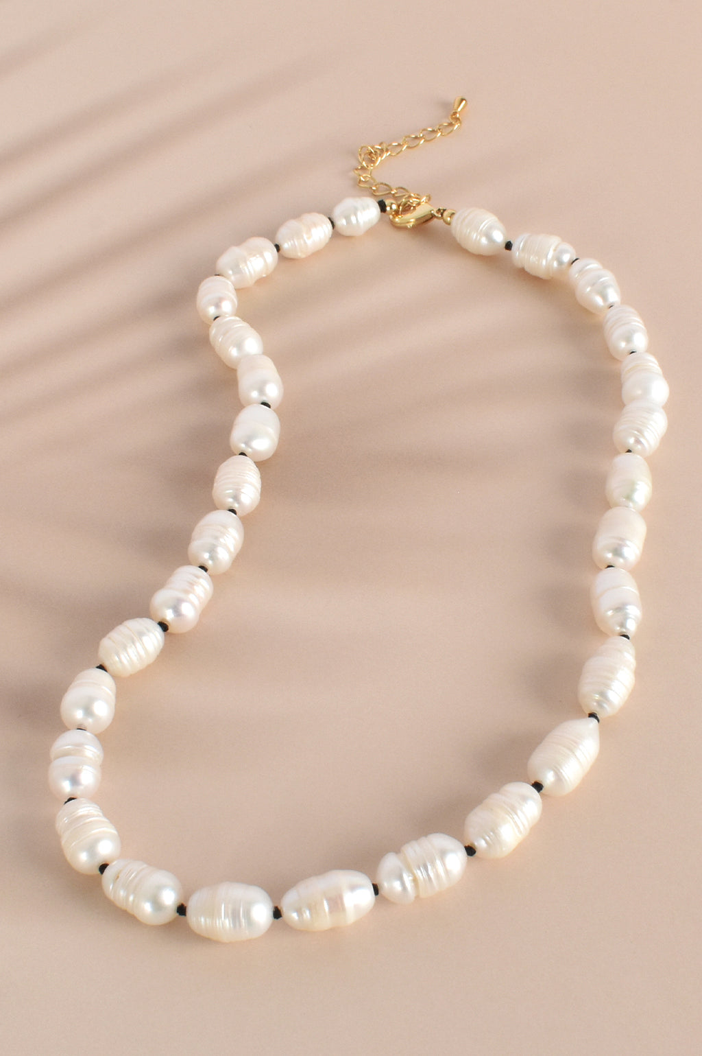 Bead Detail Pearl Short Necklace